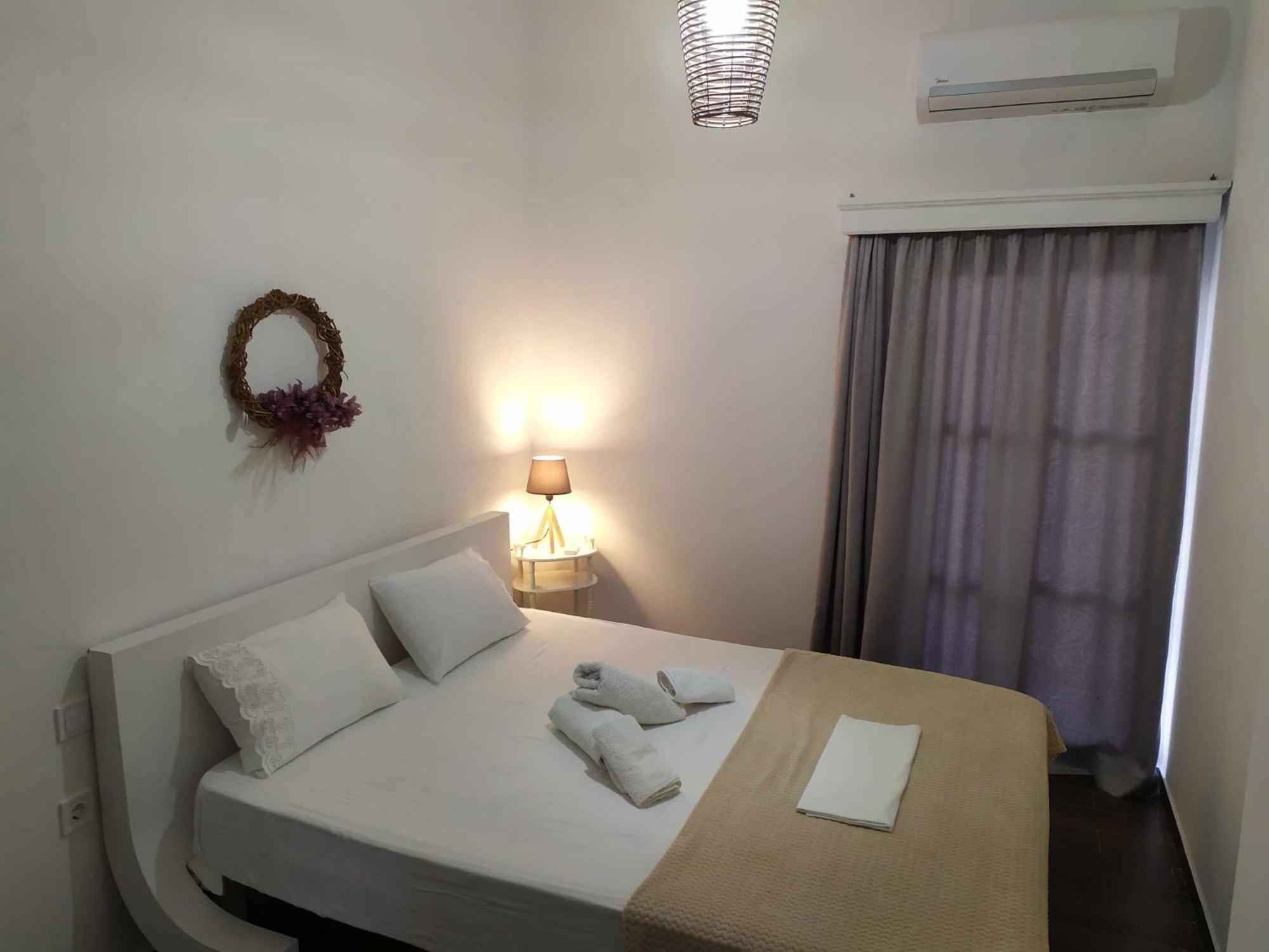 Nafpaktos Beach Apartment Esterno foto