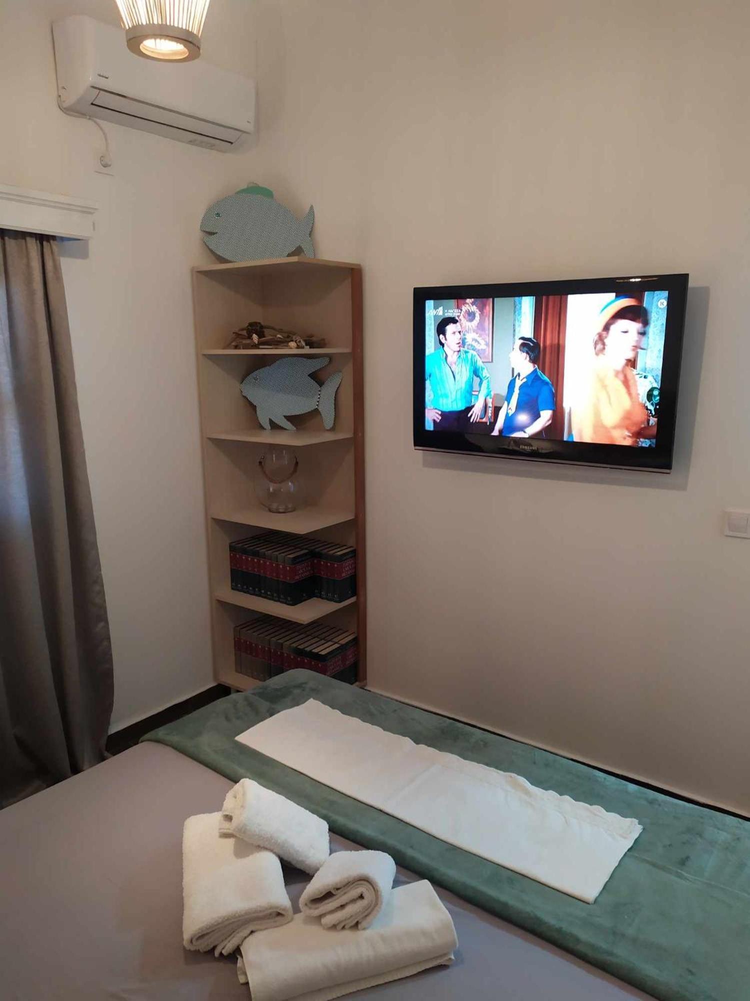 Nafpaktos Beach Apartment Esterno foto